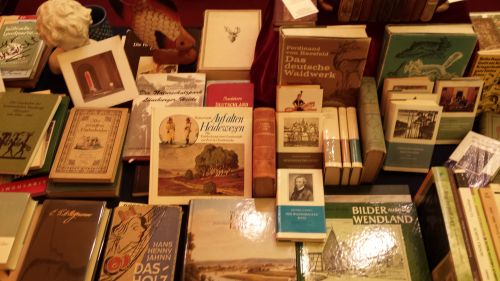 Bücher aus dem Antiquariat Dauber.