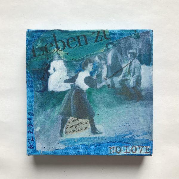 Oldie Fechten No Love, blau, Collage, Acryl auf Leinwand 10 x 10cm, 30 €