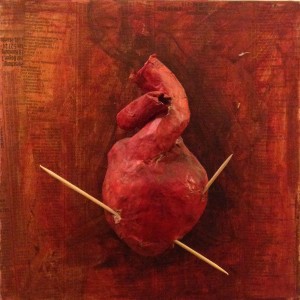 Plastische Herz auf roter Leinwand