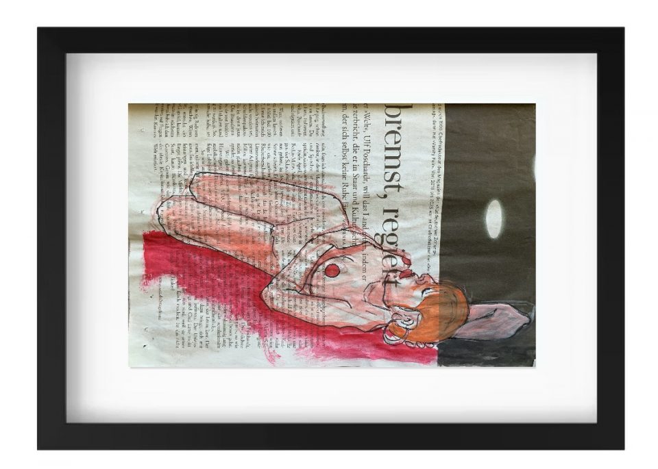 Liegender weiblicher Akt auf Zeitung