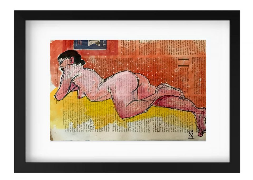 Liegender weiblicher Akt auf Zeitung